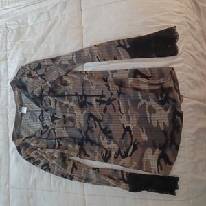 Women's Long Sleeve Shirt/Top  Venus Size M Brand New Never worn